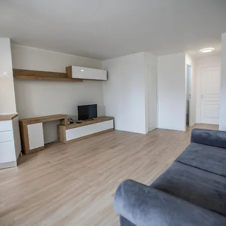 Apartment Le Mistral By Connexion